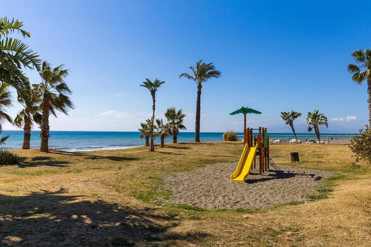 Renthas Calabeach Apartment Rincón de la Victoria