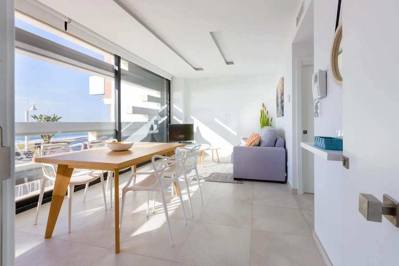 Renthas Calabeach Apartment Rincón de la Victoria