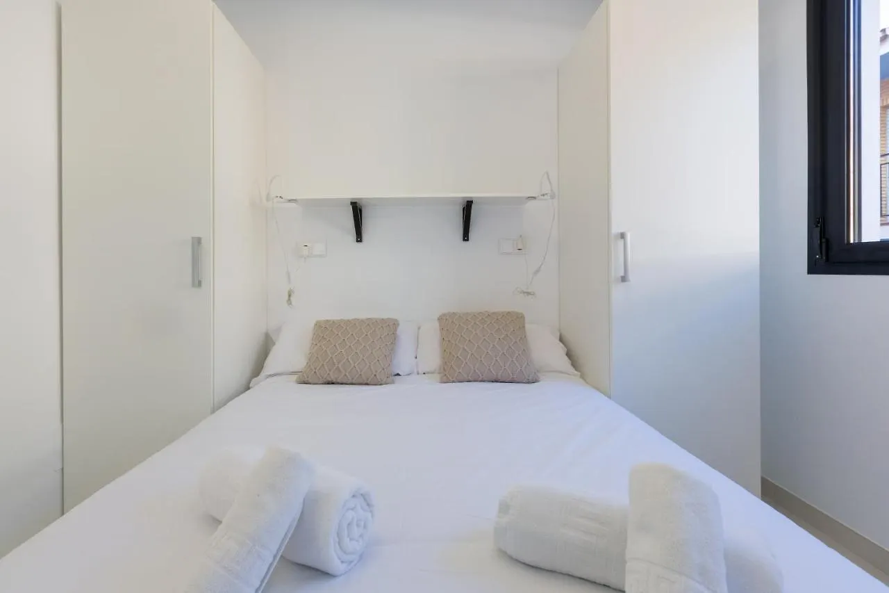 Renthas Calabeach Apartment Rincón de la Victoria